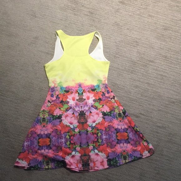 Dress - Picture 2 of 2